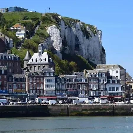 Au Pied De La Le Tréport